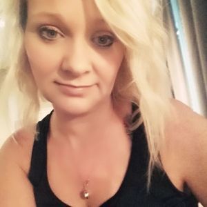 Meet your Posher, Holley